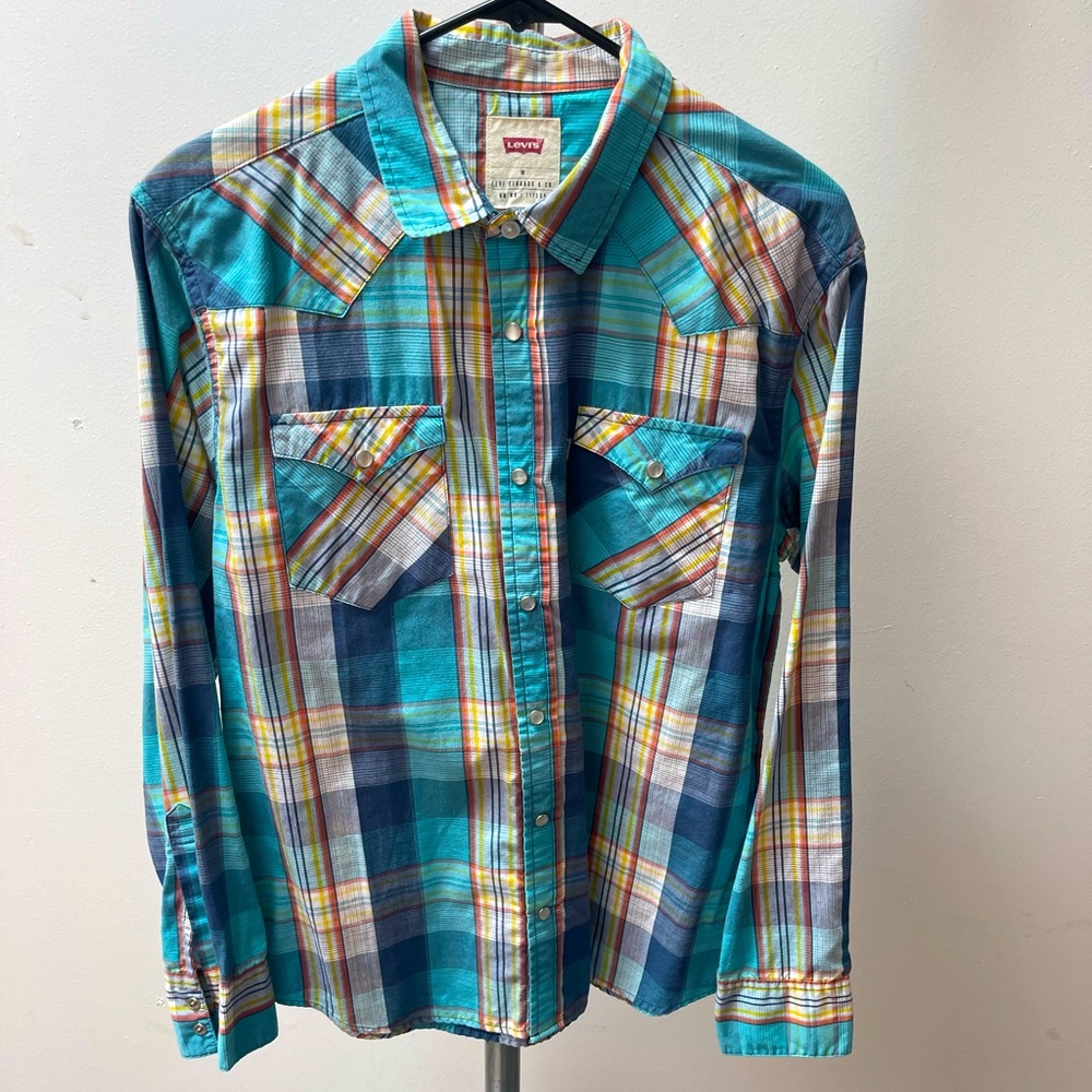Men’s Levi’s western shirt snap buttons size M